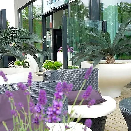 Aparthouse Nad Parseta Szpitalna 7 公寓式酒店 3*